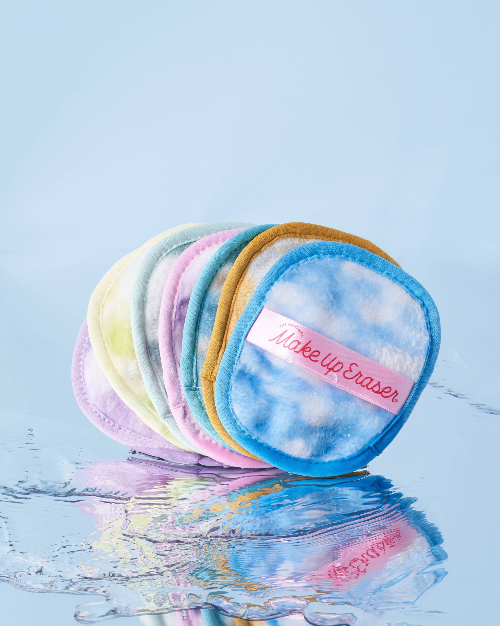 MakeUp Eraser 7-Day Gift Set &  Cloud Cosmetic Bag