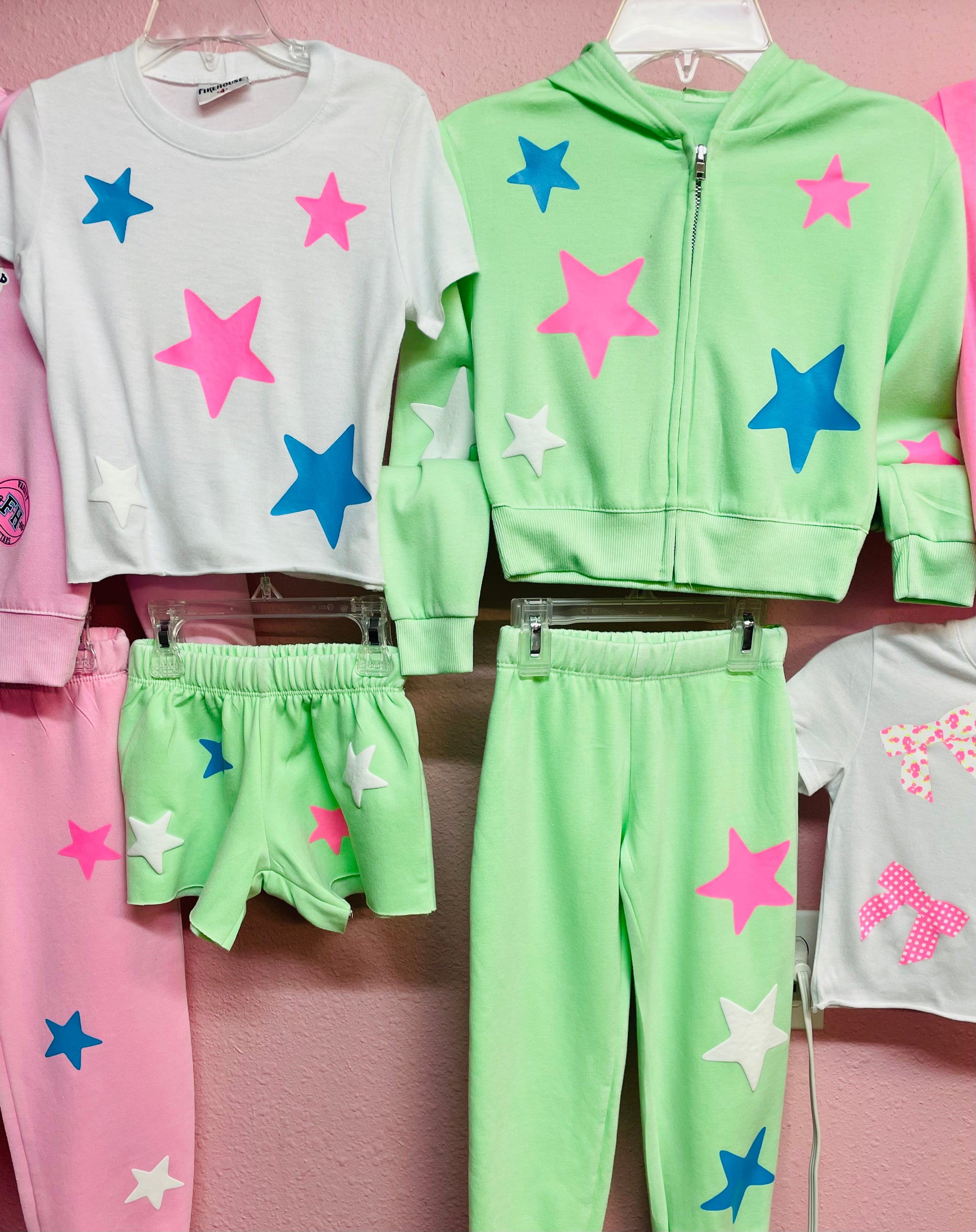 Firehouse Kiwi Star Print Shorts- Size 12