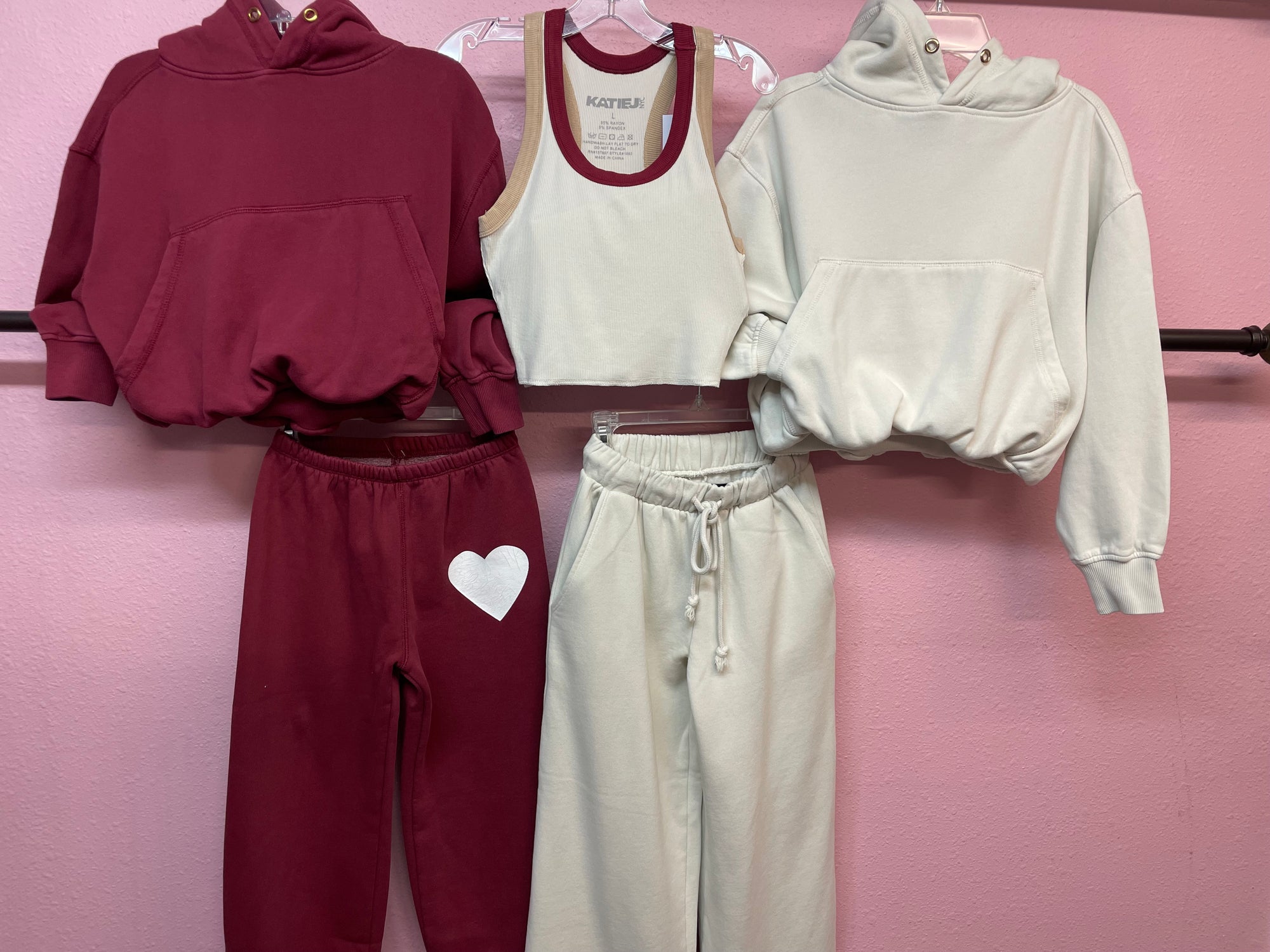 Pantalón Dylan de KatieJ NYC: frambuesa ácida