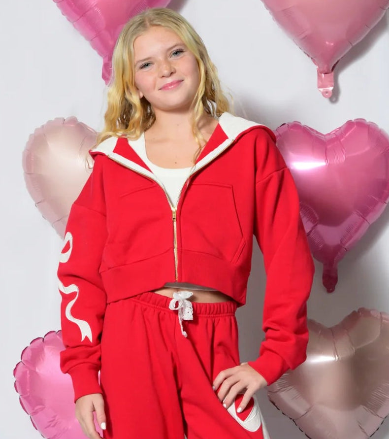 Sudadera corta con capucha y cremallera Dylan de KatieJ NYC: frambuesa ácida