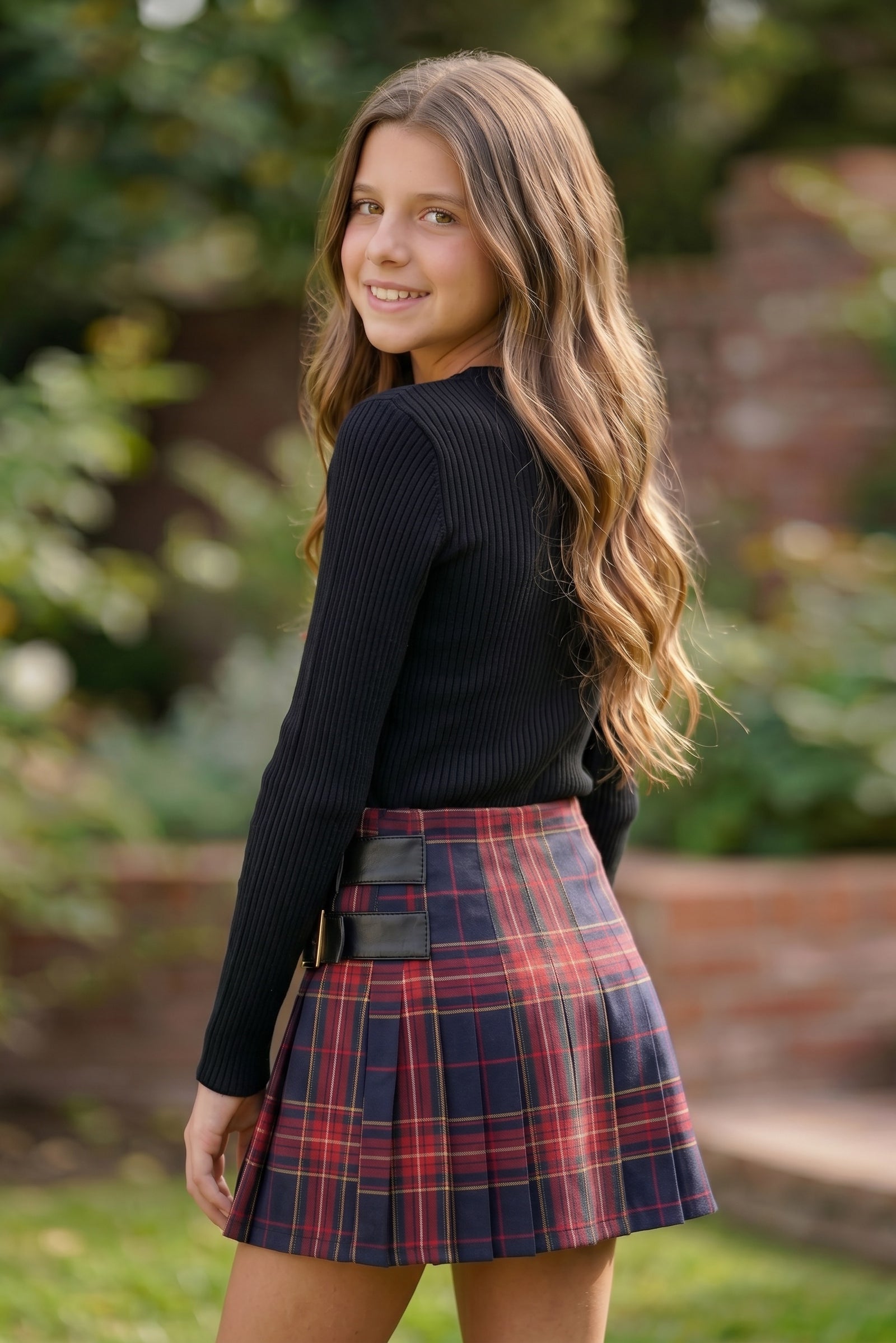 Trendy black fall sweater for tween girls