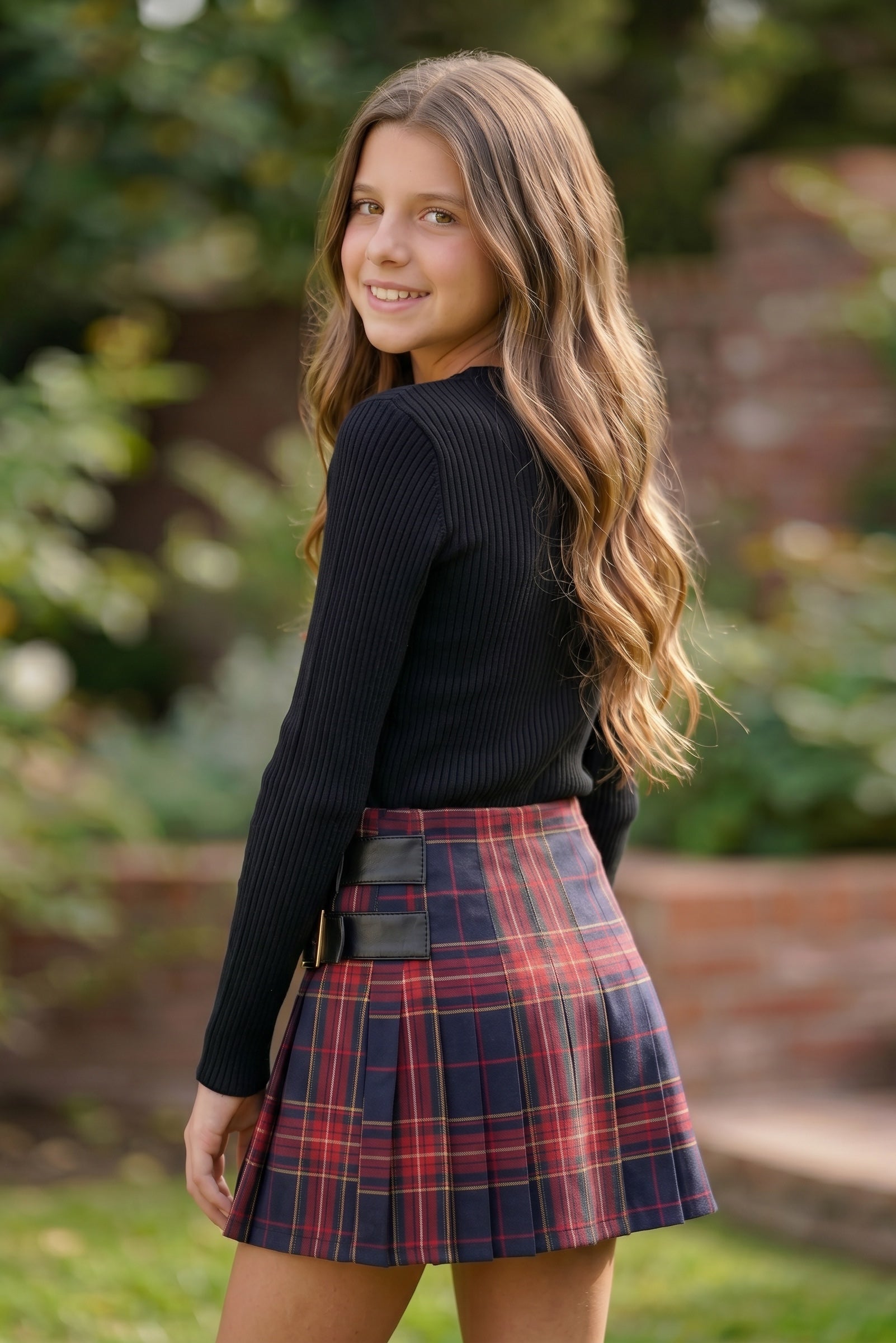 Trendy black fall sweater for tween girls