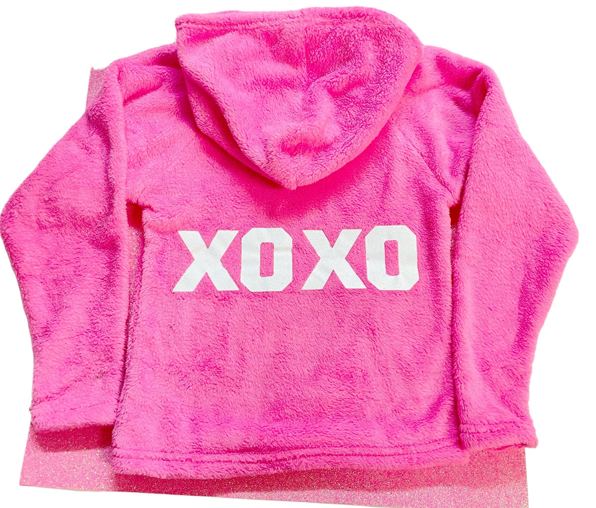 Made With Love &amp; Kisses XOXO Fleece Pullover - Everything But The Princessmade with love &amp; kisses