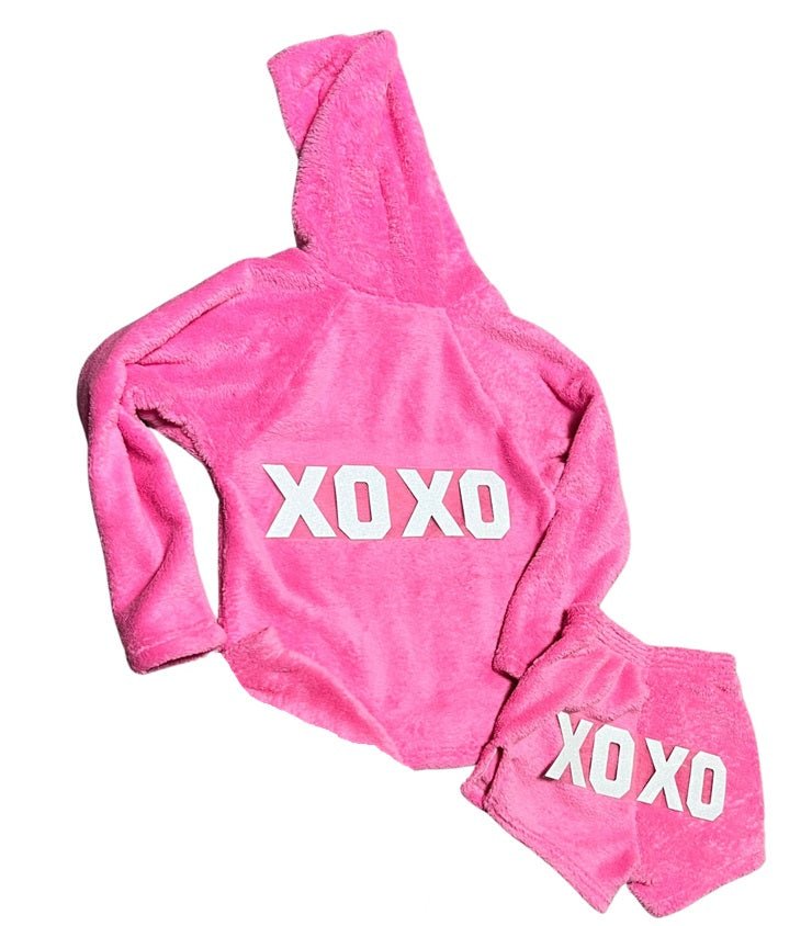 Made With Love &amp; Kisses XOXO Fleece Pullover - Everything But The Princessmade with love &amp; kisses